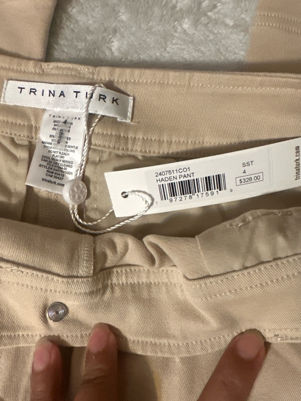 Trina Turk Beige Wide-Leg Cargo Jeans - Picture 2 of 3